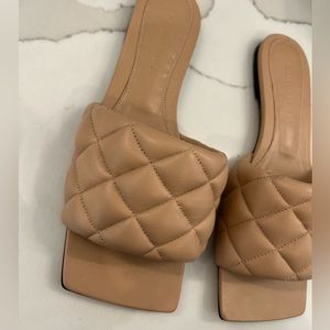 Bottega Padded Flat Sandal